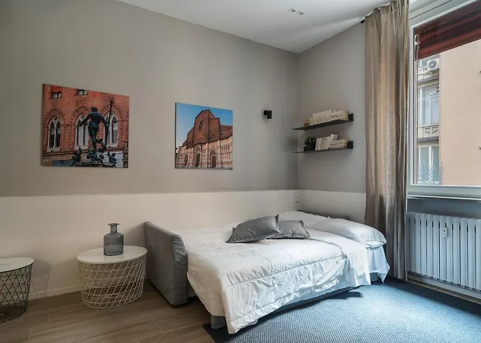 Guesthost - San Petronio Apartament *